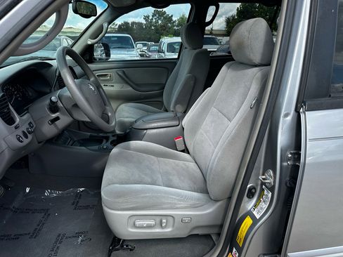 Used 2005 Toyota Sequoia SR5 image 14