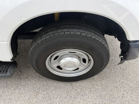 Used 2021 Ford F250 XL w/ Power Equipment Group image 17