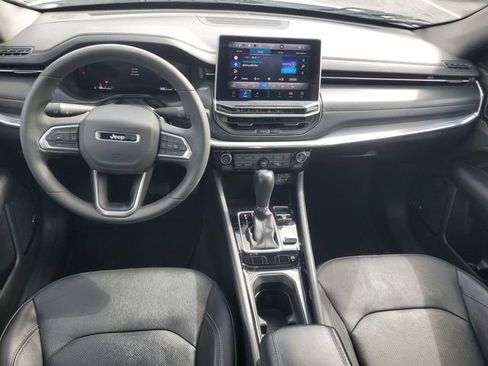 Used 2023 Jeep Compass High Altitude AWD/4WD image 12