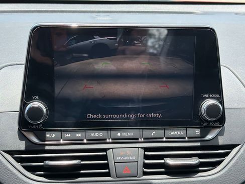 Used 2022 Nissan Altima 2.5 SR FWD image 28