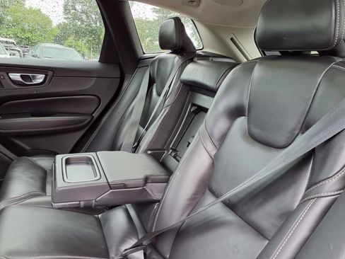 Used 2021 Volvo XC60 T5 Inscription w/ Protection Package Premier image 20