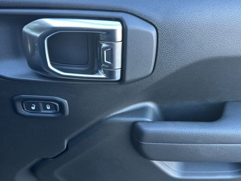 New 2026 Jeep Gladiator Sport AWD/4WD image 19