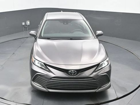 Used 2023 Toyota Camry LE FWD image 14
