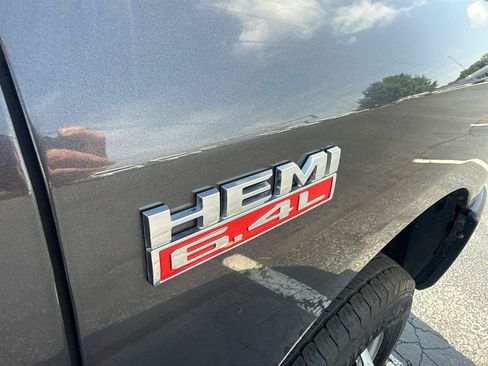 Used 2022 RAM 3500 Tradesman w/ Convenience Group AWD/4WD image 22