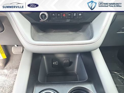New 2026 Ford Explorer Active w/ Active Comfort Package RWD image 30
