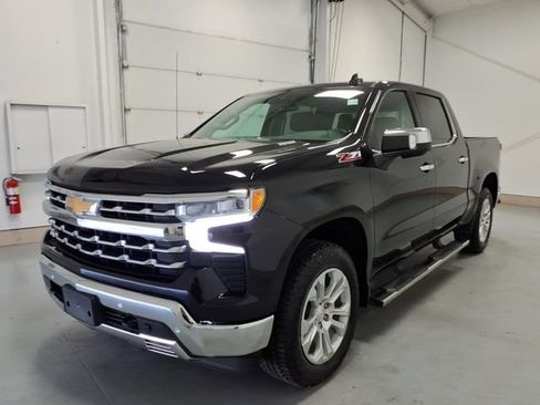 Used 2023 Chevrolet Silverado 1500 LTZ AWD/4WD image 7