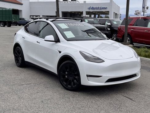 Used 2023 Tesla Model Y Long Range image 2