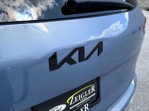 Used 2023 Kia Telluride S AWD/4WD image 30