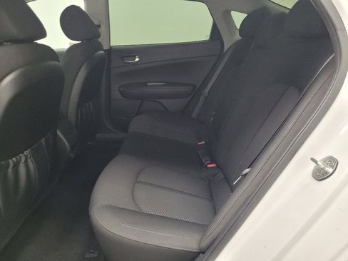 Used 2017 Kia Optima LX w/ Option Group 014 image 18