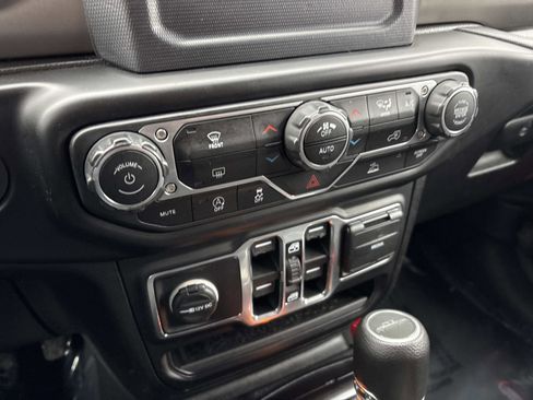 Used 2020 Jeep Gladiator Sport w/ Quick Order Package 24S image 22