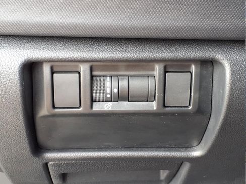 Used 2025 Subaru Forester Premium AWD/4WD image 13