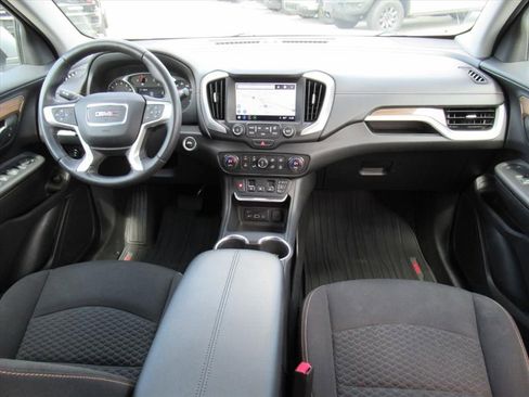 Used 2018 GMC Terrain SLE w/ Driver Convenience Package FWD image 12