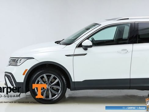 Used 2022 Volkswagen Tiguan SE w/ Panoramic Sunroof Package AWD/4WD image 42