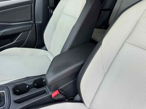 Used 2019 Volkswagen Jetta R-Line image 22