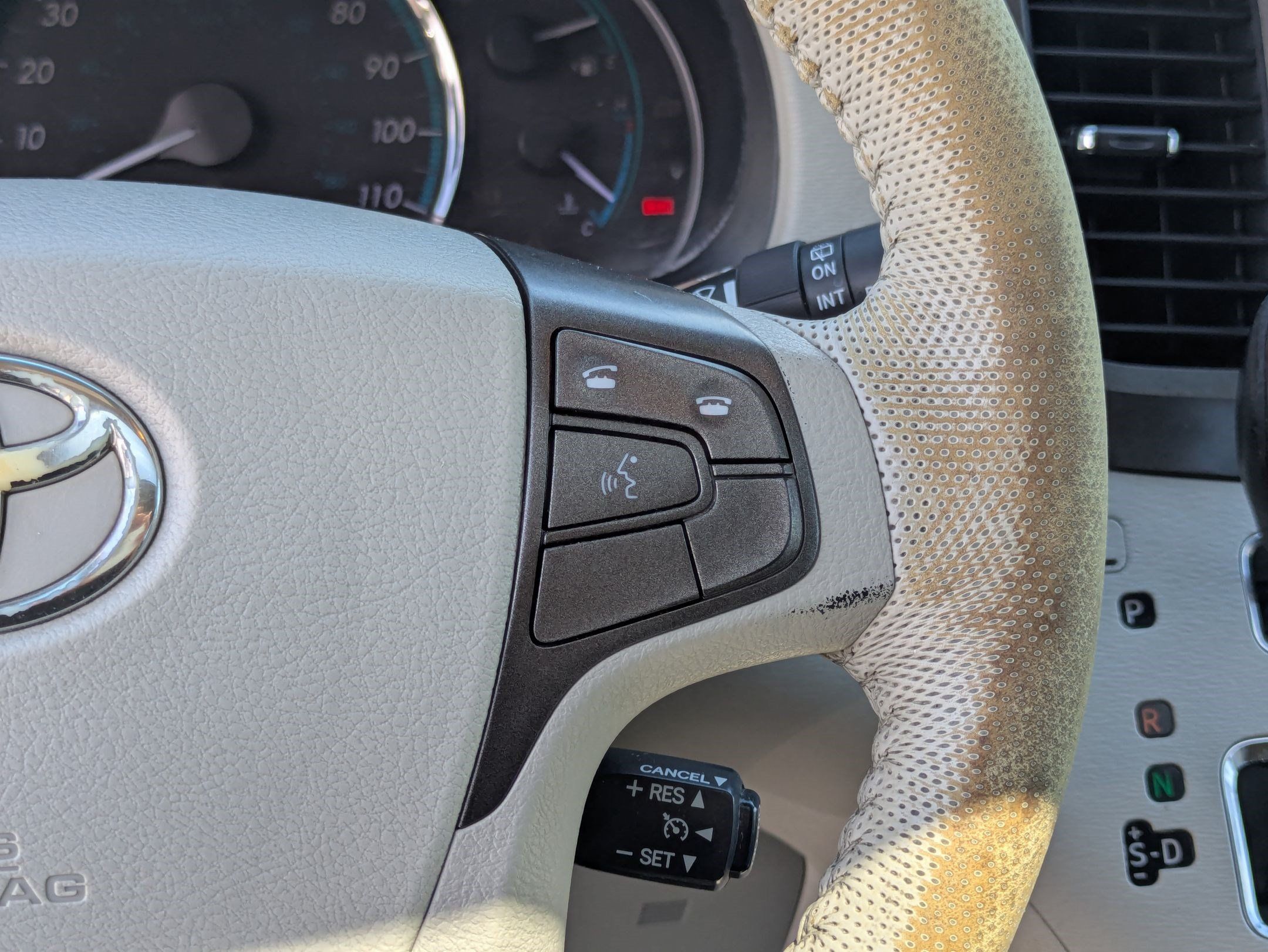 Used 2012 Toyota Sienna XLE w/ Entertainment Pkg FWD image 19
