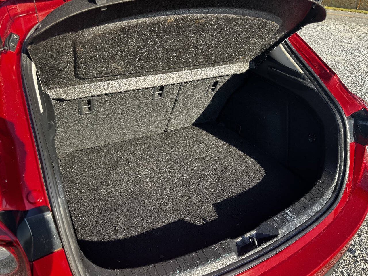 Used 2014 MAZDA MAZDA3 i Touring w/ Moonroof Package 1 FWD image 18