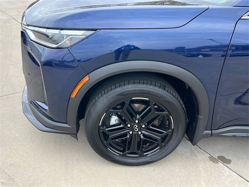 New 2026 INFINITI QX60 Sport image 9