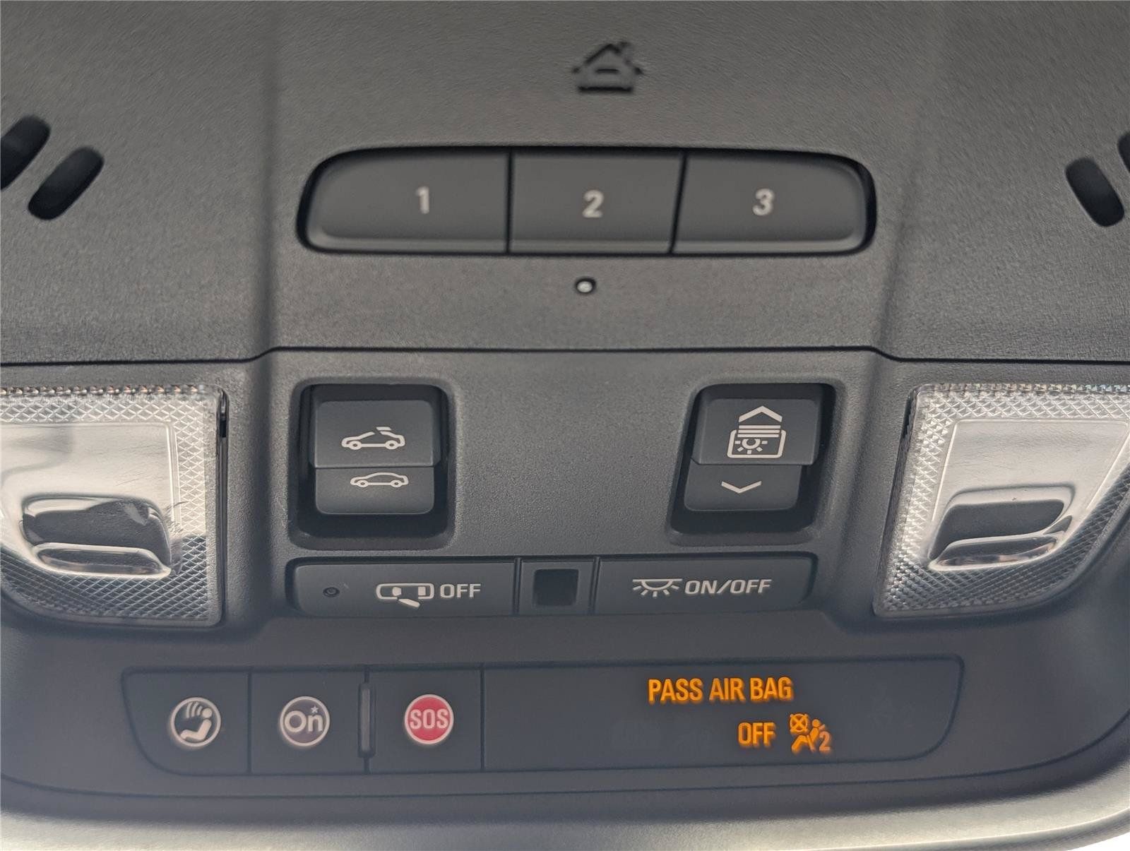 Used 2024 Chevrolet Equinox Premier AWD/4WD image 34