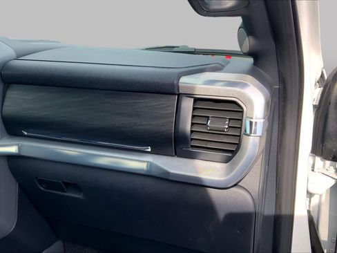 Used 2025 Ford F150 Lariat w/ Equipment Group 501A Mid AWD/4WD image 19