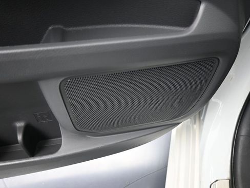 Used 2021 Toyota Sienna XLE image 15