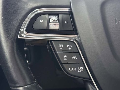 Used 2023 Lincoln Nautilus Reserve w/ Equipment Group 201A image 47