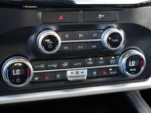 Certified 2022 Ford Expedition XLT RWD image 35