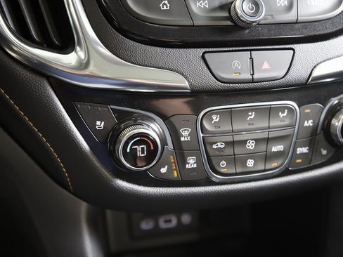 Used 2022 Chevrolet Equinox Premier image 22