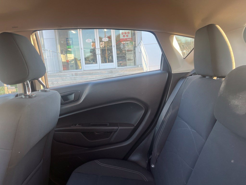 Used 2018 Ford Fiesta SE FWD image 10