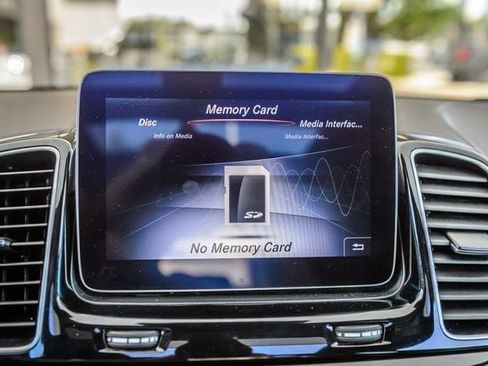 Used 2018 Mercedes-Benz GLS 450 4MATIC w/ Premium Package image 24