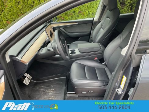 Used 2022 Tesla Model Y Performance image 24