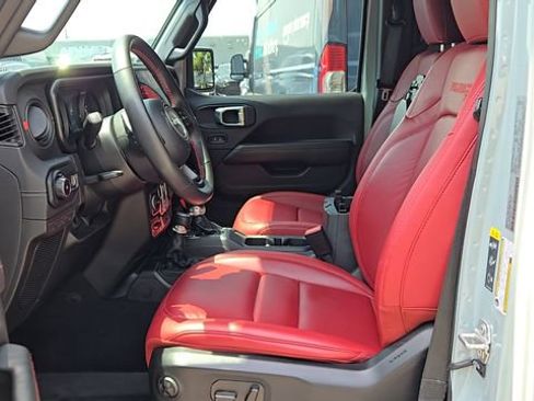 Certified 2024 Jeep Wrangler Unlimited Rubicon 392 image 5