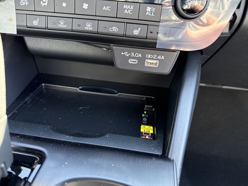 New 2026 Subaru Outback Limited AWD/4WD image 23