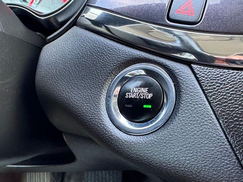 Used 2015 Chevrolet Impala LTZ FWD image 13