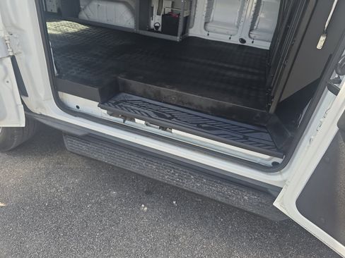 Used 2016 Ford Transit 250 Base image 14