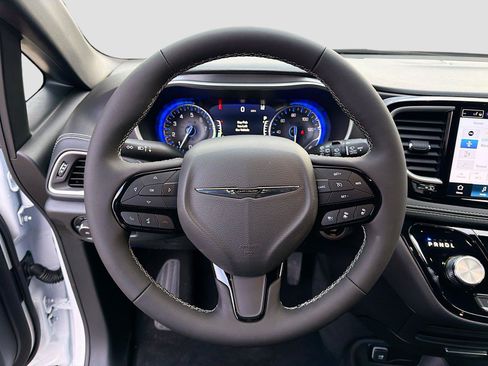 New 2026 Chrysler Pacifica Select w/ S Appearance Package FWD image 26