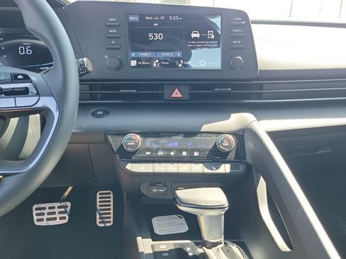 New 2026 Hyundai Elantra SEL Sport FWD image 15