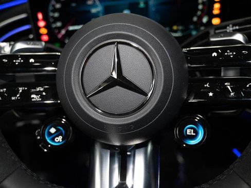 New 2026 Mercedes-Benz E 53 AMG e 4MATIC Sedan image 24