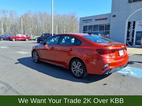 Used 2022 Kia Forte GT-Line w/ GT-Line Premium Package FWD image 2