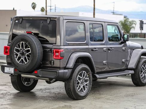 New 2026 Jeep Wrangler Sahara image 9
