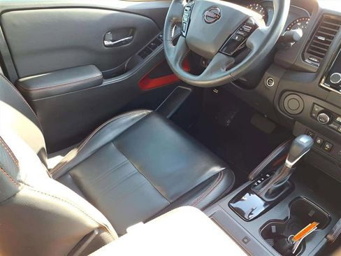 Used 2023 Nissan Frontier Pro-X w/ Pro-X Premium Package image 10