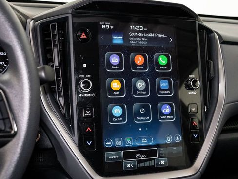 Used 2025 Subaru Crosstrek 2.0i Premium image 22