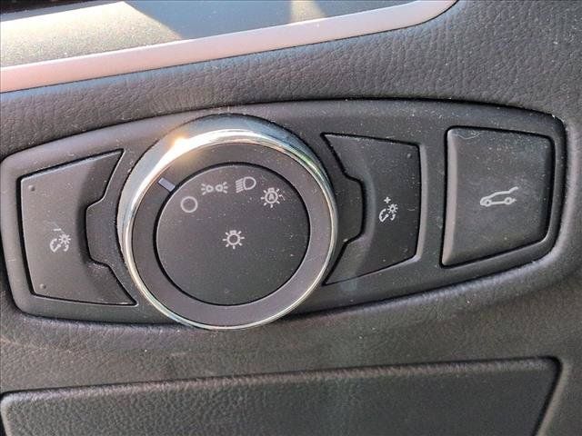 Used 2018 Ford Edge SEL FWD image 14