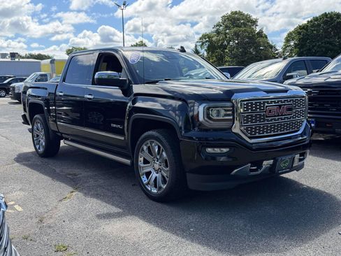 Used 2017 GMC Sierra 1500 Denali w/ Denali Ultimate Package AWD/4WD image 2