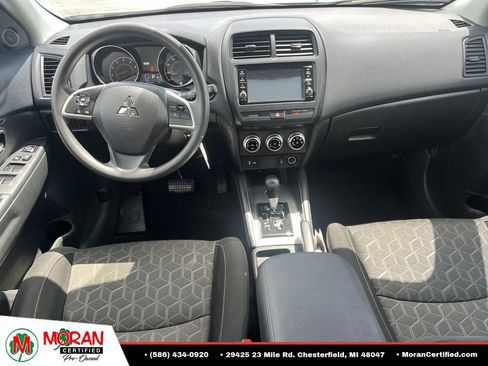 Used 2025 Mitsubishi Outlander Sport AWD image 13
