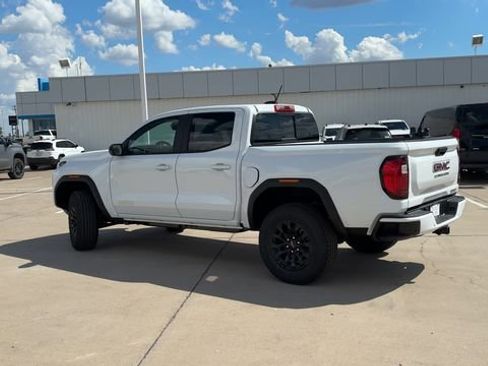 New 2026 GMC Canyon Elevation w/ Convenience Package RWD image 6