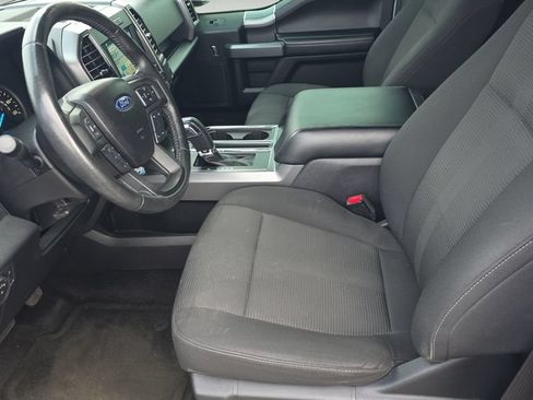 Used 2017 Ford F150 XLT w/ Equipment Group 302A Luxury AWD/4WD image 15