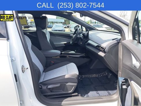 Used 2024 Volkswagen ID.4 2WD image 17