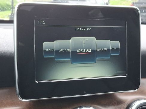 Used 2016 Mercedes-Benz GLA 250 4MATIC image 17