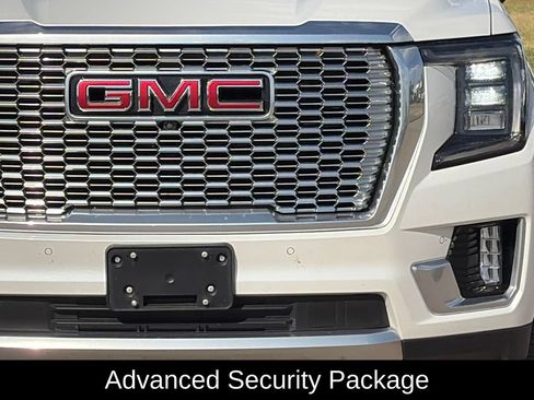Used 2023 GMC Yukon XL Denali w/ Max Trailering Package AWD/4WD image 4