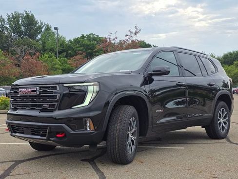 New 2026 GMC Acadia AT4 w/ Luxury Package AWD/4WD image 13